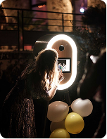 Image gallery marquee